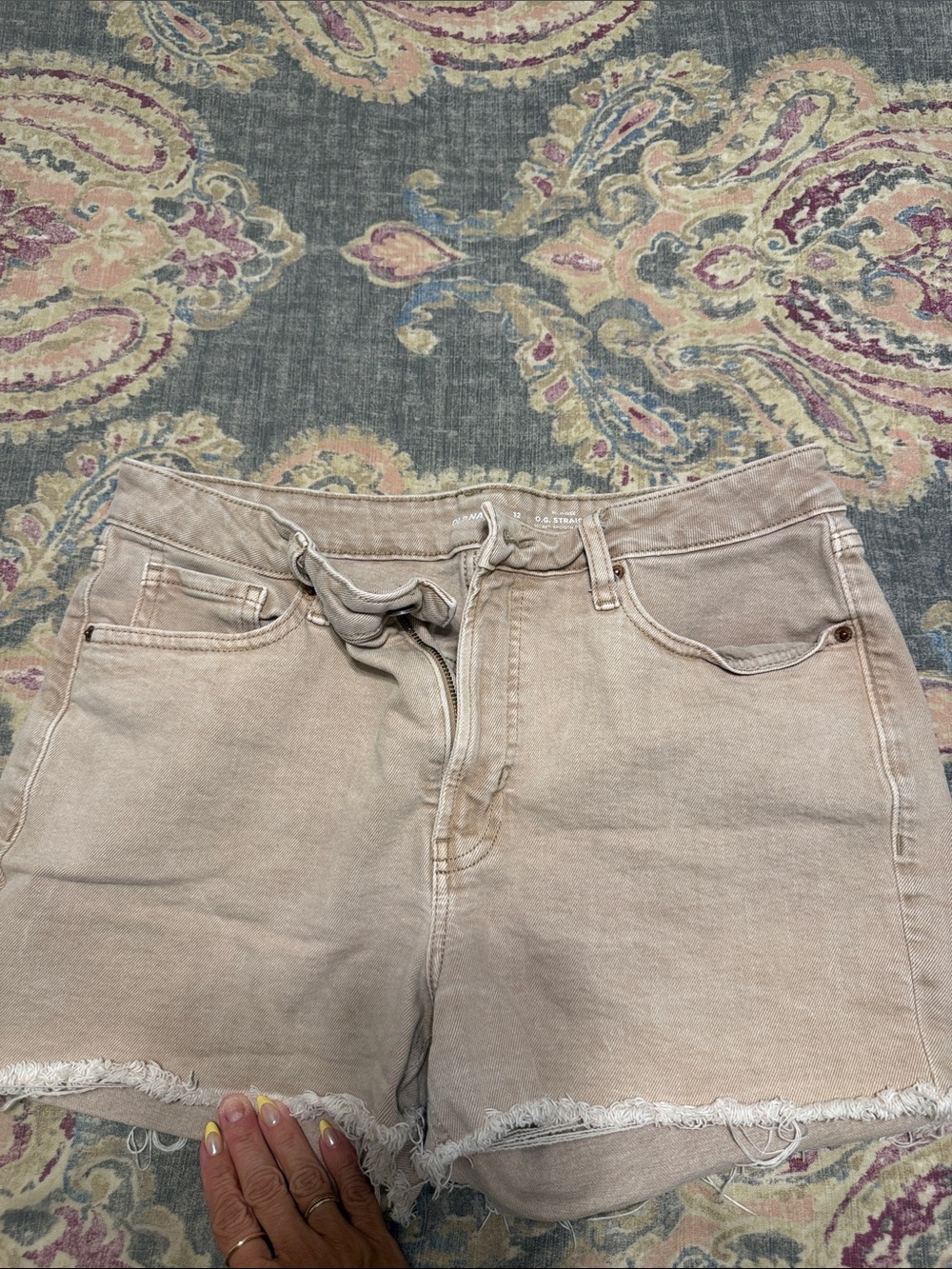 Old Navy Light Beige Frayed Hem Jean Shorts